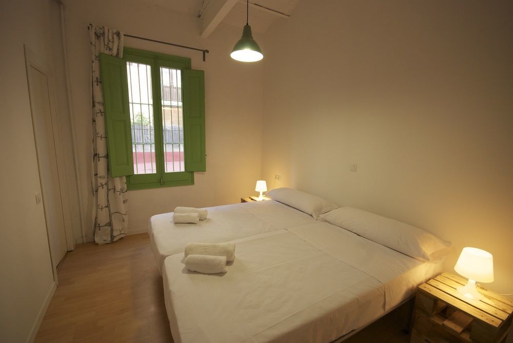 Bed & Bike Barcelona Vandrehjem Eksteriør billede