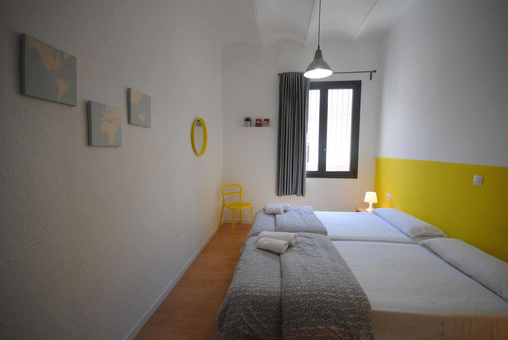 Bed & Bike Barcelona Vandrehjem Eksteriør billede