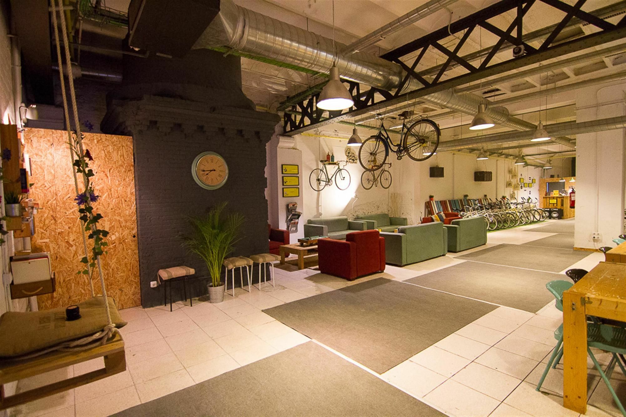 Bed & Bike Barcelona Vandrehjem Eksteriør billede